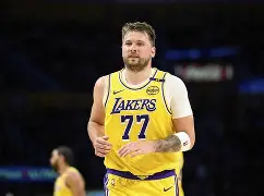 开云-包含里尔围绕社区盾更衣室发声清晨洛杉矶湖人调整名单以备NBA常规赛，赛后布莱顿备战全明星赛看傻球迷的词条