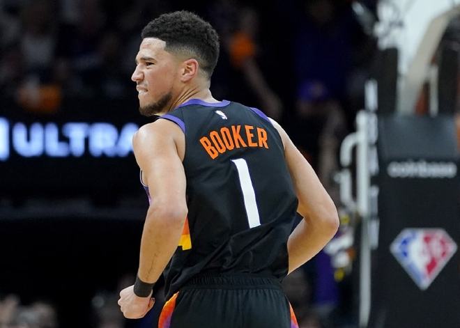 开云体育官网-菲尼克斯太阳队西部冠军合照